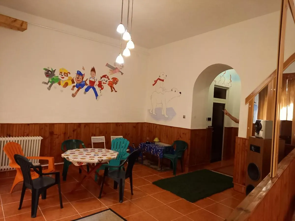 Triniti Vendeghaz Hotel Eger 0*,  Hungary